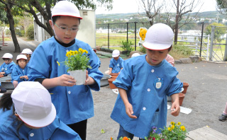 「ありがとうのいえる子」